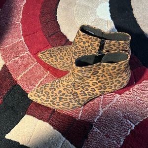 Clarks Women's Linvale Sea Fashion Boot